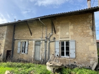 Grand Maison Avec 4 Chambres Et Dépendances A Côté de Ruffec
