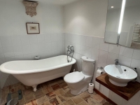 17th Century Unique "Relais De Poste" Offering 4 Bedrooms And Heaps Of Character