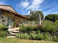 Fabulous 3 Bedroom Character Property With Gorgeous Gardens Leading Towards The River