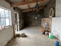 Maison Ancienne Avec Dépendances sur Grand Terrain