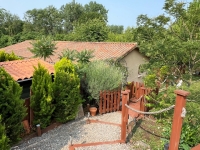 Nanteuil-en-Vallée. Beautiful 2-Bedroom Bungalow with Landscaped Garden and Plunge Pool