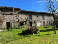 Large 18th Century House with 7 Bedrooms and Swimming Pool, Near Brux And Used For Airbnb