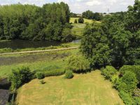 Pavillon sur Sous-sol avec Beau Jardin en Bordure de Charente