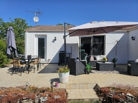 Lovely Bungalow on a Large Plot of Land with No Overlooking Neighbours