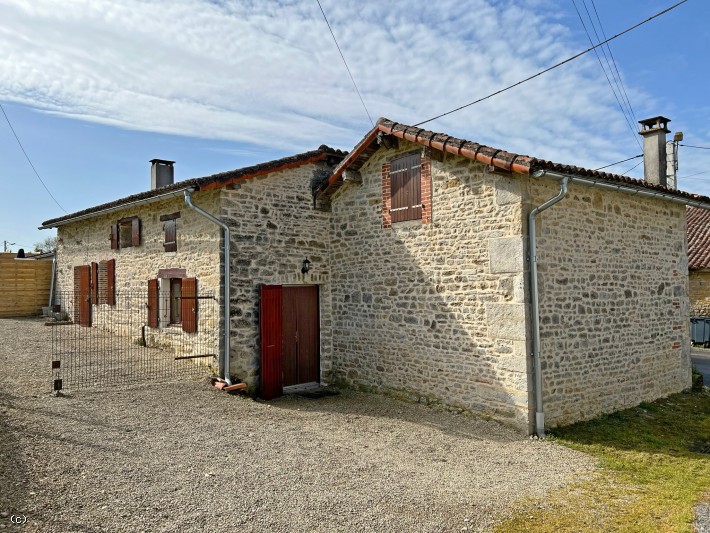 Character Stone House With Independent Gite Close to Champagne Mouton