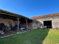 Belle Maison Avec Un Grand Terrain et Des Belles Vues