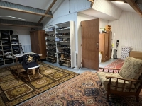 Charming 5 Bedroom Stone House with Modern Comforts and Rustic Elegance