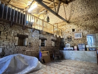 17th Century Unique "Relais De Poste" Offering 4 Bedrooms And Heaps Of Character