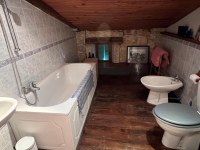 Magnificent Barn Conversion With Independent Guest House And Outbuildings On Over 1 Acre