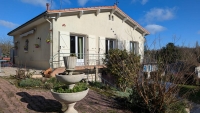 Joli Pavillon avec Sous-Sol à Civray