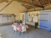 Superbe Maison de Caractère avec 2 Chambres Entre Champagne Mouton et Saint-Laurent-de-Céris