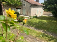 Charmante Maison en Pierre Rénovée dans un Cadre Champêtre et Paisible
