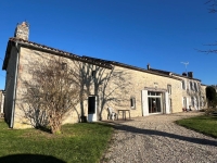 Superbe Maison en Pierre de 5 Chambres avec Piscine