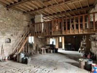 Verteuil-Sur-Charente. Ancien Moulin à Grain dans un Cadre Idyllique