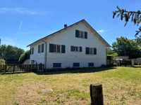Beau Pavillon between Ruffec and Sauzé-Vaussais
