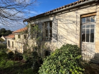 Town House with Garden, Garage & Outbuildings