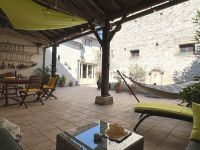 Très Belle Maison Ancienne de 5 Chambres avec Bel Extérieur et Maison à Rénover