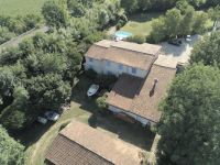 Beautiful 10 Bedroom Property In Verteuil. Outbuildings and Pool.