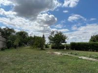 Maison en Pierre 4 Chambres avec Beau jardin et Grande Dépendance