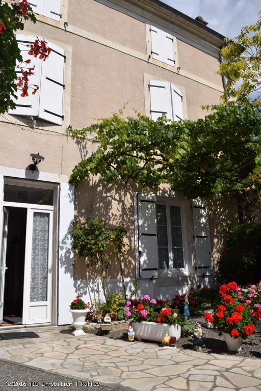 4 Bedroom Townhouse With Attached Courtyard Tic Ruffec 4 Bedroom Townhouse With Attached Courtyard
