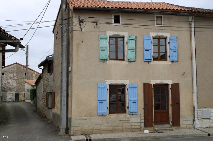 Village house Two minutes from Ruffec