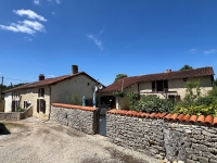 Très Belle Maison Ancienne de 4 Chambres dans un Hameau Calme