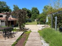 Superbe Maison Du XVe Siècle Avec Beau Jardin Et Garage - Verteuil