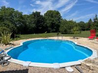 Beautiful 10 Bedroom Property In Verteuil. Outbuildings and Pool.