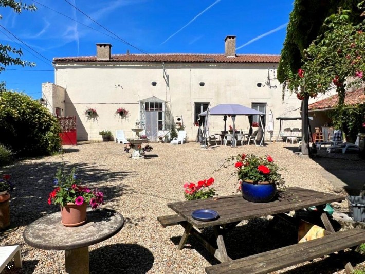 Grande Maison de 5 Chambres - Parfaite pour Chambre d'Hôtes