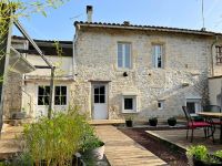 Superbe Maison Du XVe Siècle Avec Beau Jardin Et Garage - Verteuil