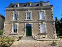 Belle Maison De Maître Proche de Toutes Commodités