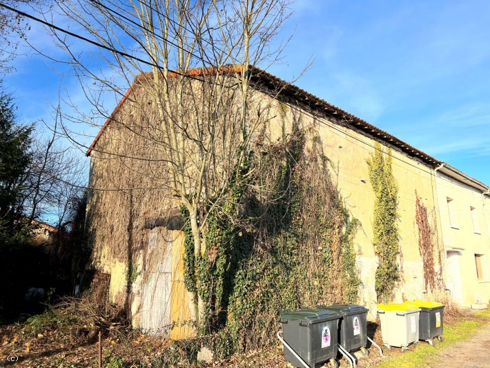 To Renovate! Old Stone House With Attached Barn And Garden