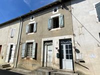 Town House to Renovate - Champagne Mouton
