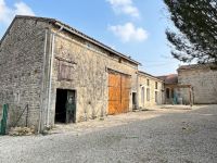 Stone house with a gîte - Next to Mansle