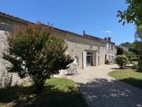 Superbe Maison en Pierre de 5 Chambres avec Piscine