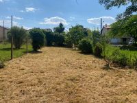 A SAISIR! Beau Terrain de Loisir à Verteuil sur Charente Cloturé Avec Accès Rivière