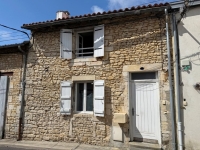 Jolie Maison De Ville Avec 2 Chambres Et Belle Cour Fermée