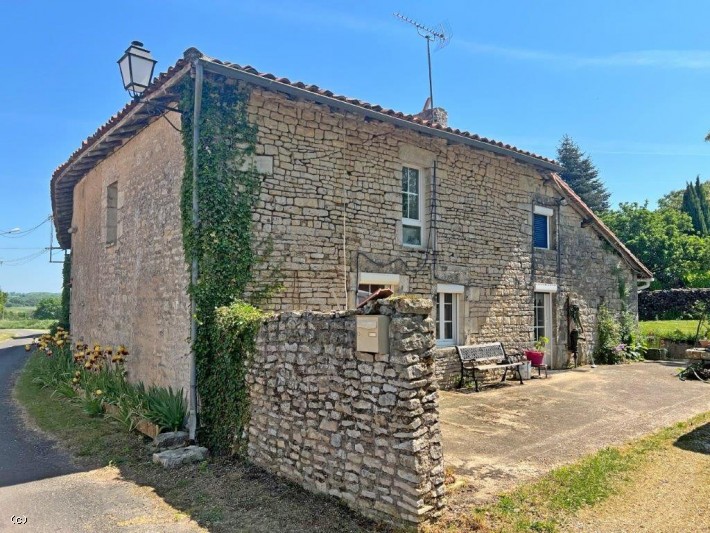 Belle Maison Ancienne Avec Beau Jardin