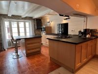 Superb 15th Century House With Beautiful Garden And Garage - Verteuil