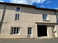 Superb 15th Century House With Beautiful Garden And Garage - Verteuil