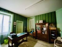 Beautiful 9 Bedroom Town House Perfect for a Gites, Hotel or Chambres d'Hotes Business in Ruffec