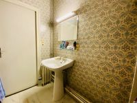 Beautiful 9 Bedroom Town House Perfect for a Gites, Hotel or Chambres d'Hotes Business in Ruffec
