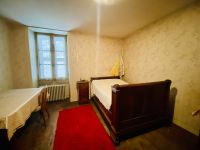 Beautiful 9 Bedroom Town House Perfect for a Gites, Hotel or Chambres d'Hotes Business in Ruffec