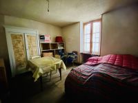 Beautiful 9 Bedroom Town House Perfect for a Gites, Hotel or Chambres d'Hotes Business in Ruffec