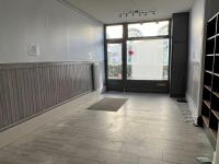 Appartement / Local Commercial avec Courette