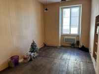 Appartement / Local Commercial avec Courette