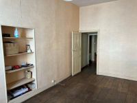 Appartement / Local Commercial avec Courette