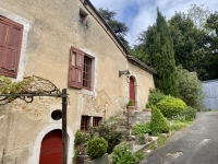 Exclusive to TIC - Elegant Village House in Verteuil sur Charente with 3 Bedrooms and Sunny Courtyard garden