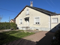 Town House with Enclosed Garden and Garage