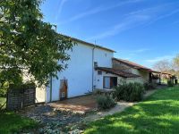 Jolie Maison Ancienne Avec Garage Et Terrain De Plus D'Un Hectare
